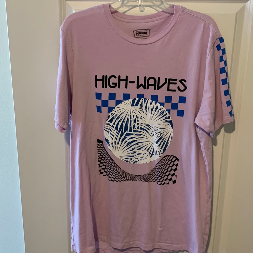 Foundry t shirt sz LT